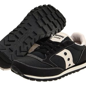 Saucony NEW IN BOX vegan JAZZ sneaker 8 ADORABLE